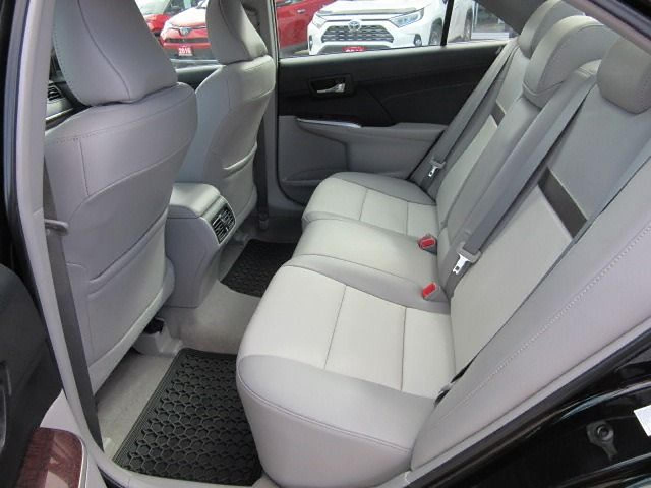 2013 Toyota Camry XLE - Photo #23