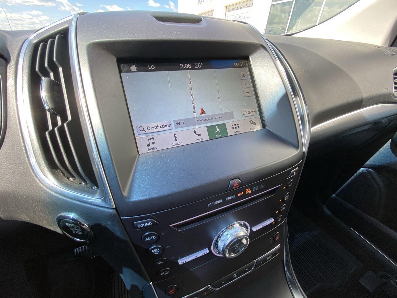 2019 Ford Edge Titanium AWD Photo5