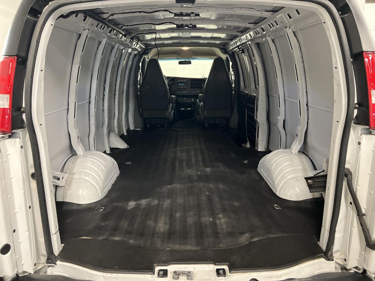 2021 GMC Savana 3500 | 401HP 6.6L V8 | LWB 155IN | REAR CAM Photo