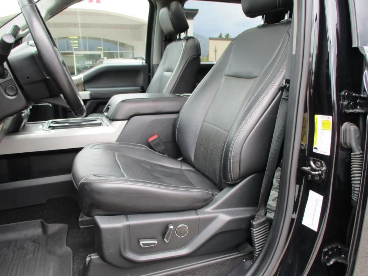 2019 Ford F-350 SD Lariat Crew Cab 4WD Photo13