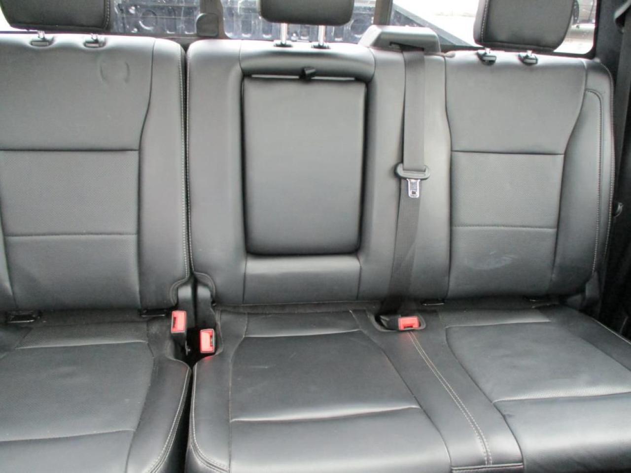 2019 Ford F-350 SD Lariat Crew Cab 4WD Photo16
