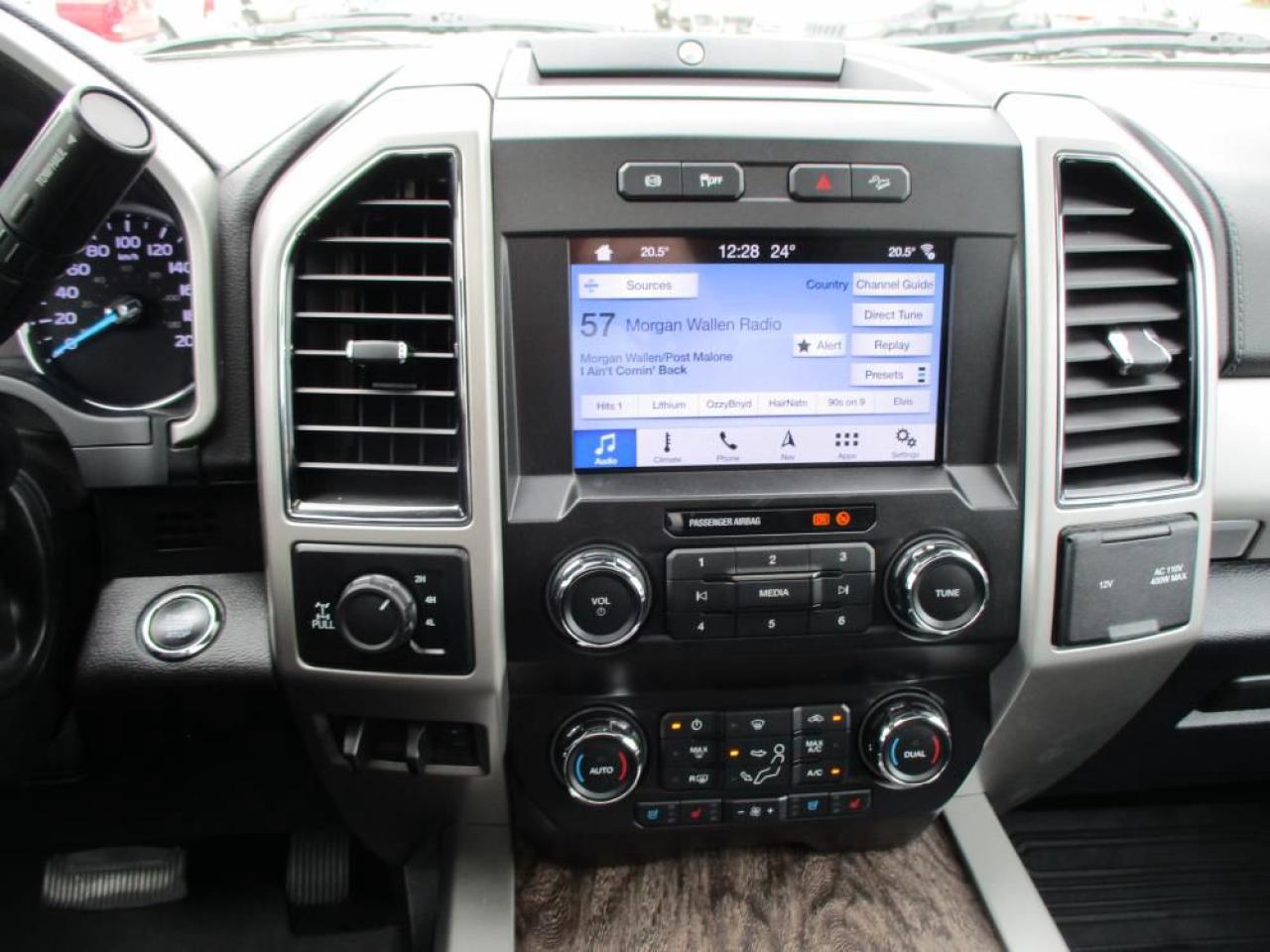 2019 Ford F-350 SD Lariat Crew Cab 4WD Photo21