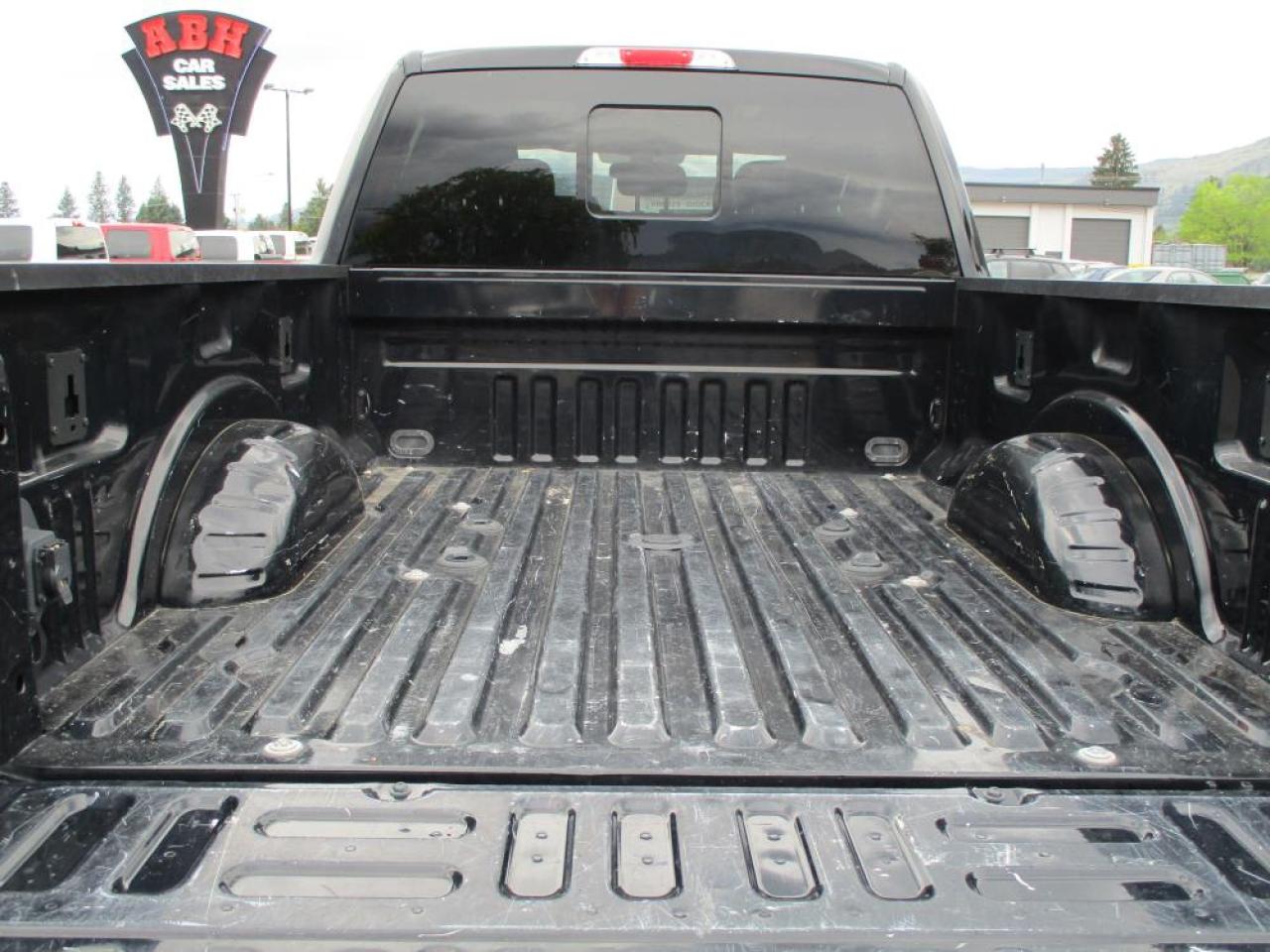 2019 Ford F-350 SD LARIAT DIESEL 4X4 Photo8