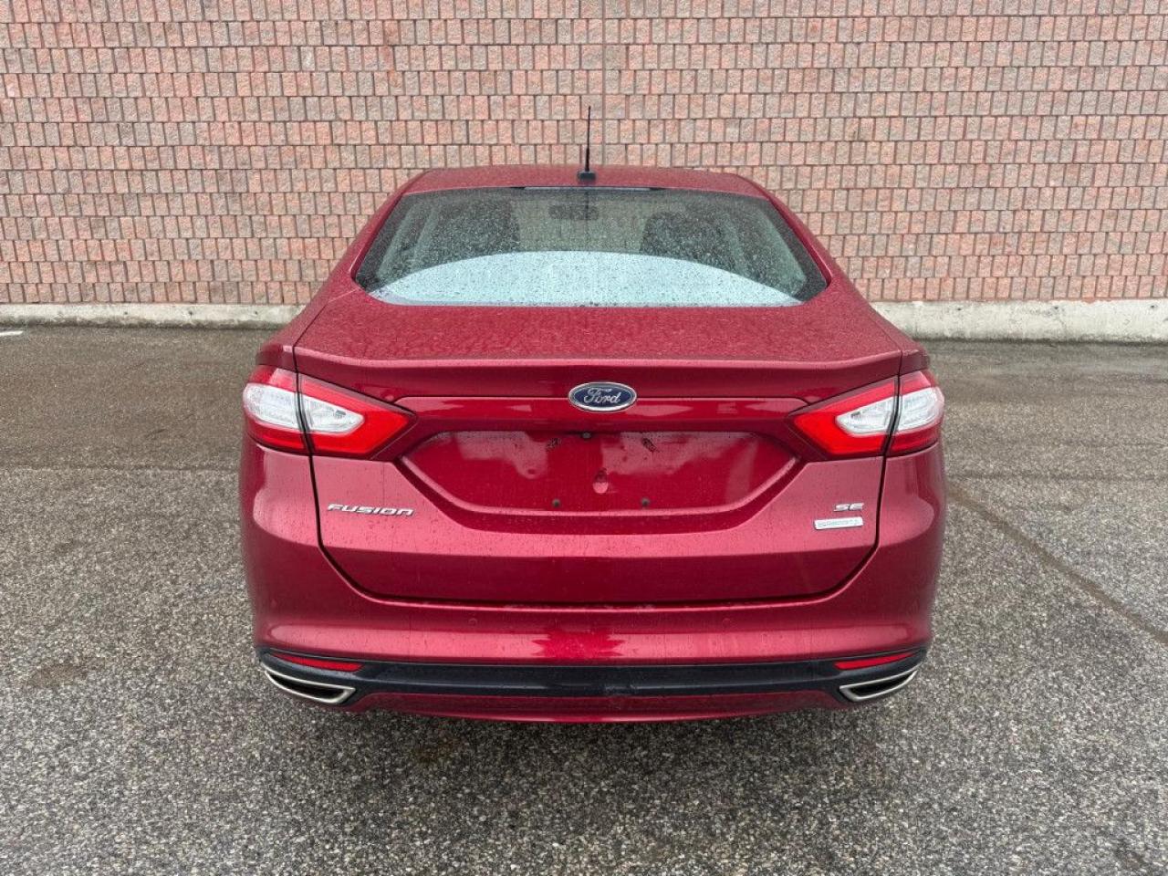 2015 Ford Fusion SE | CLEAN CARFAX | FULLY LOADED | LEATHER | BIG SCREEN | NAVI | BACK-UP CAM | PUSH START | HEATED SEATS | - Photo #5