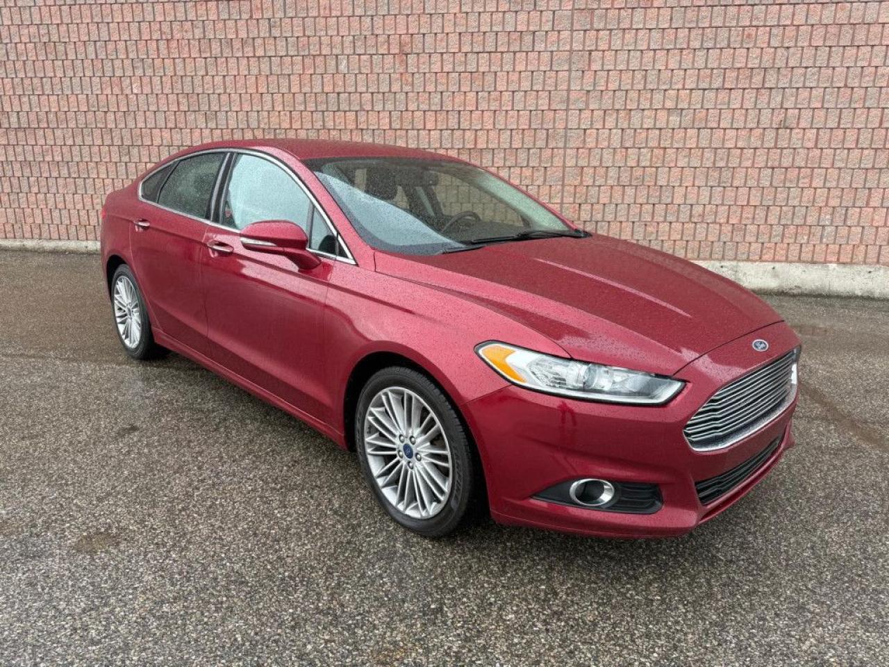 2015 Ford Fusion SE | CLEAN CARFAX | FULLY LOADED | LEATHER | BIG SCREEN | NAVI | BACK-UP CAM | PUSH START | HEATED SEATS | - Photo #8