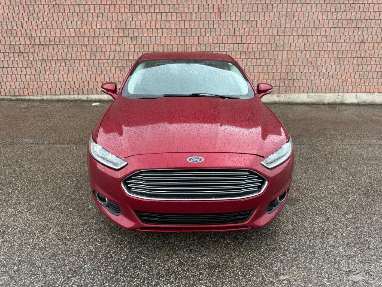 2015 Ford Fusion SE | CLEAN CARFAX | FULLY LOADED | LEATHER | BIG SCREEN | NAVI | BACK-UP CAM | PUSH START | HEATED SEATS | - Photo #9