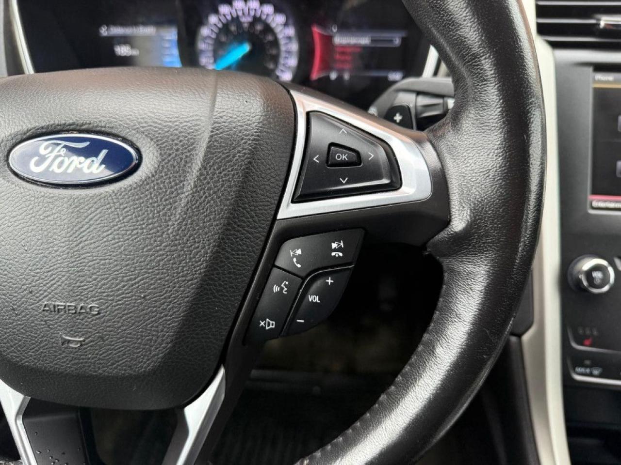 2015 Ford Fusion SE | CLEAN CARFAX | FULLY LOADED | LEATHER | BIG SCREEN | NAVI | BACK-UP CAM | PUSH START | HEATED SEATS | - Photo #23