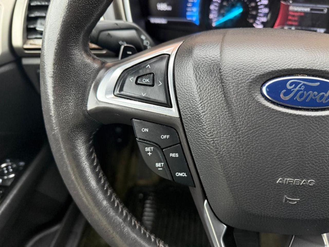 2015 Ford Fusion SE | CLEAN CARFAX | FULLY LOADED | LEATHER | BIG SCREEN | NAVI | BACK-UP CAM | PUSH START | HEATED SEATS | - Photo #22