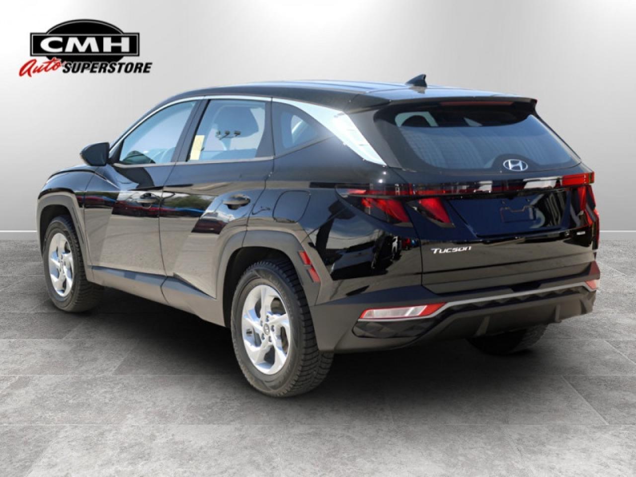 2022 Hyundai Tucson Essential  **13 SERVICE RECORDS** Photo2