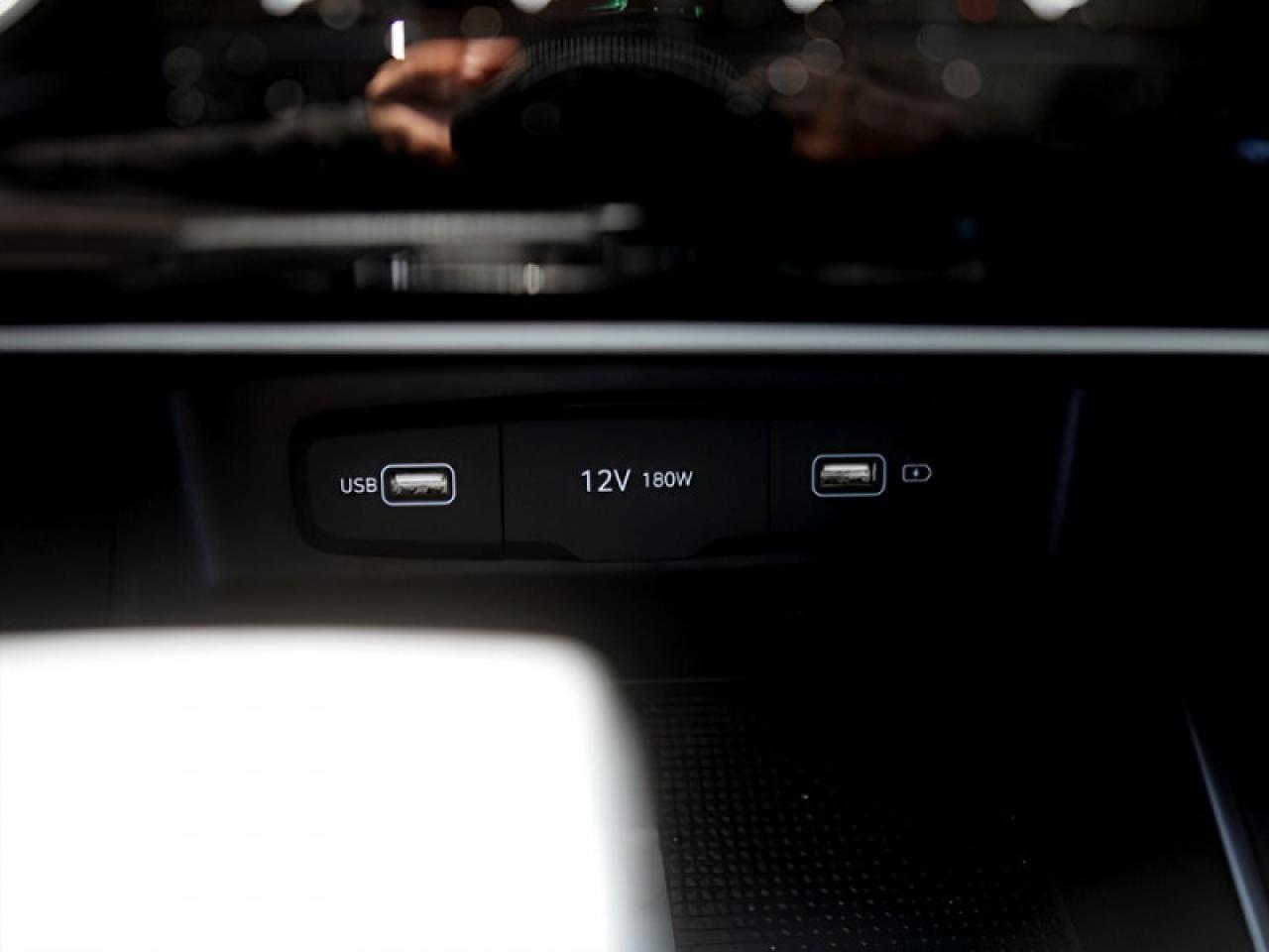 2022 Hyundai Tucson Essential  **13 SERVICE RECORDS** Photo