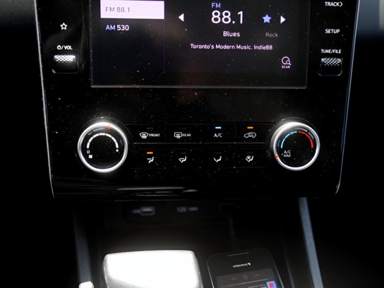 2022 Hyundai Tucson Essential  **13 SERVICE RECORDS** Photo