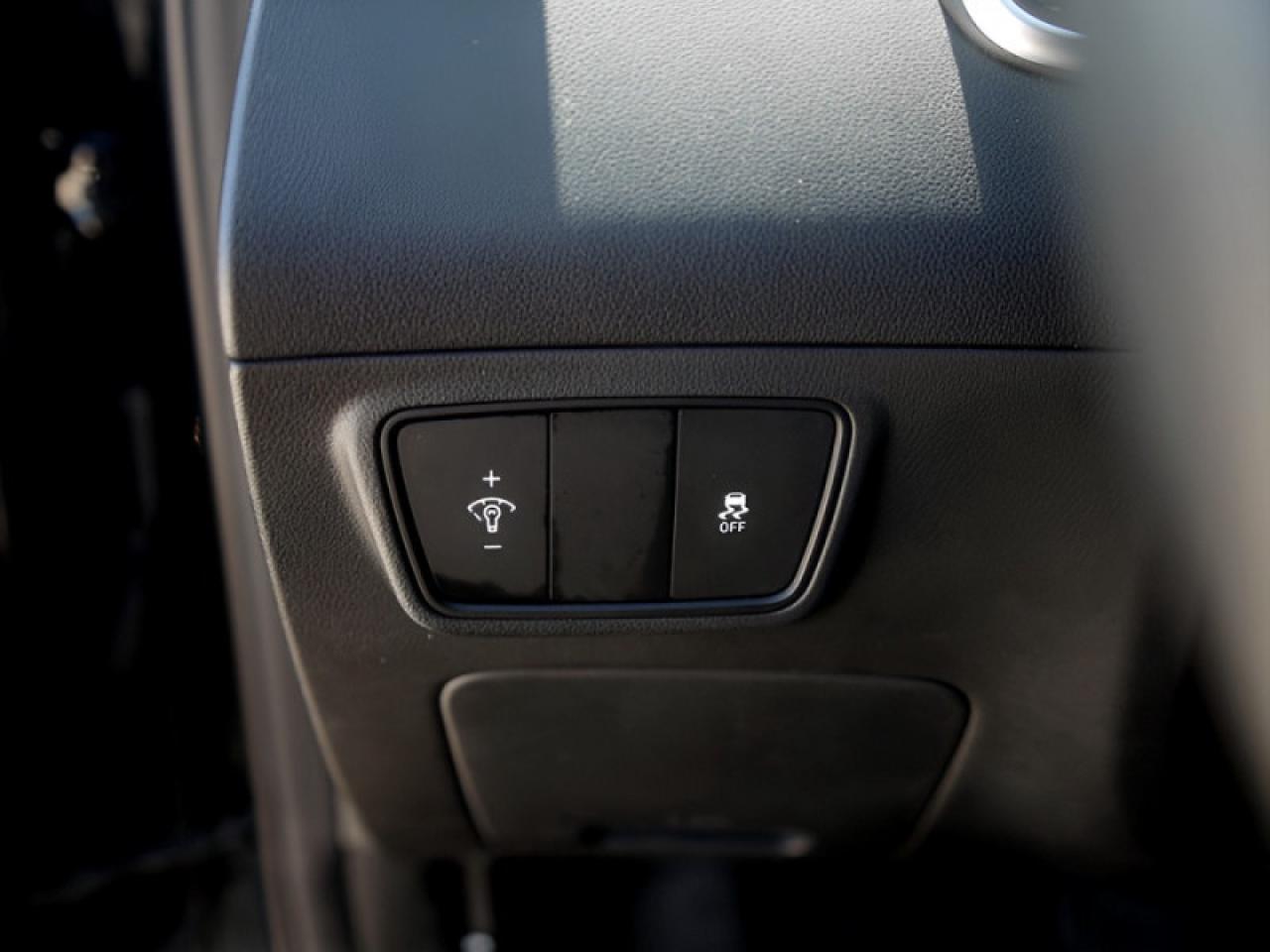 2022 Hyundai Tucson Essential  **13 SERVICE RECORDS** Photo