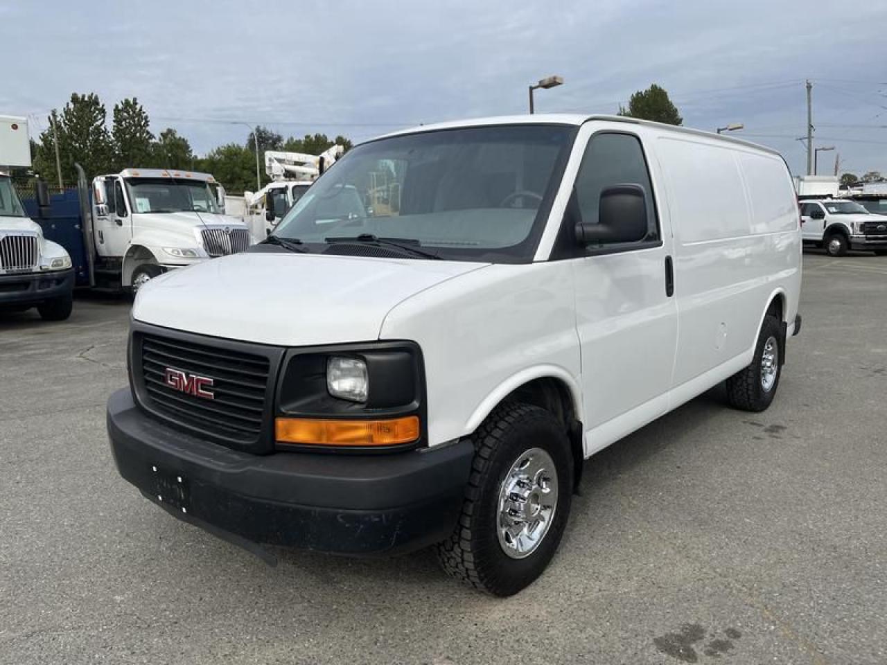 Used 2012 GMC Savana G2500 Cargo van for sale in Burnaby, BC