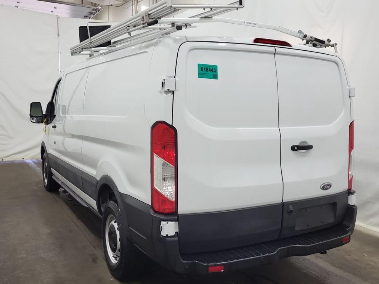 2023 Ford Transit Cargo Van BASE Photo2