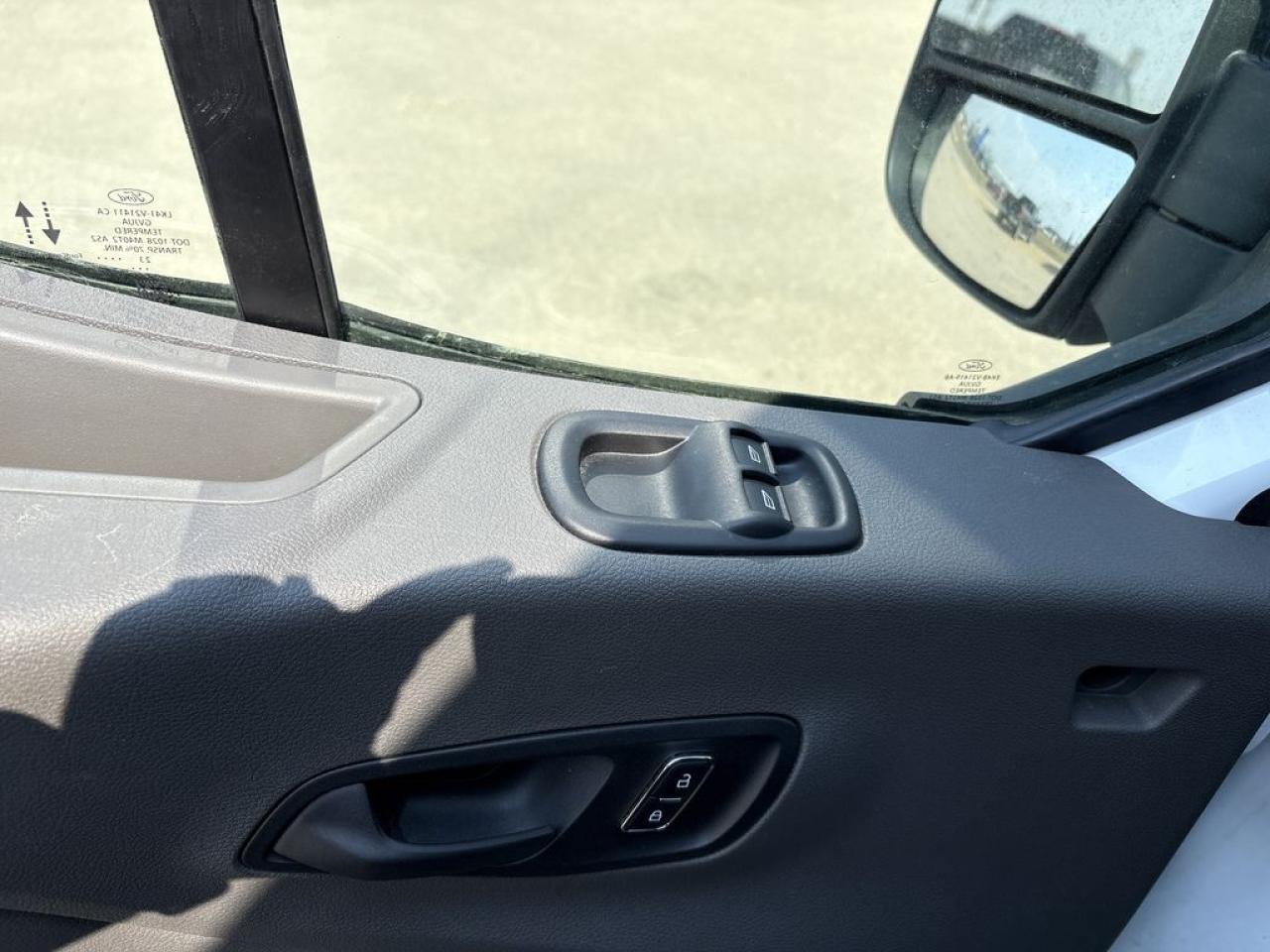 2023 Ford Transit Cargo Van BASE Photo5