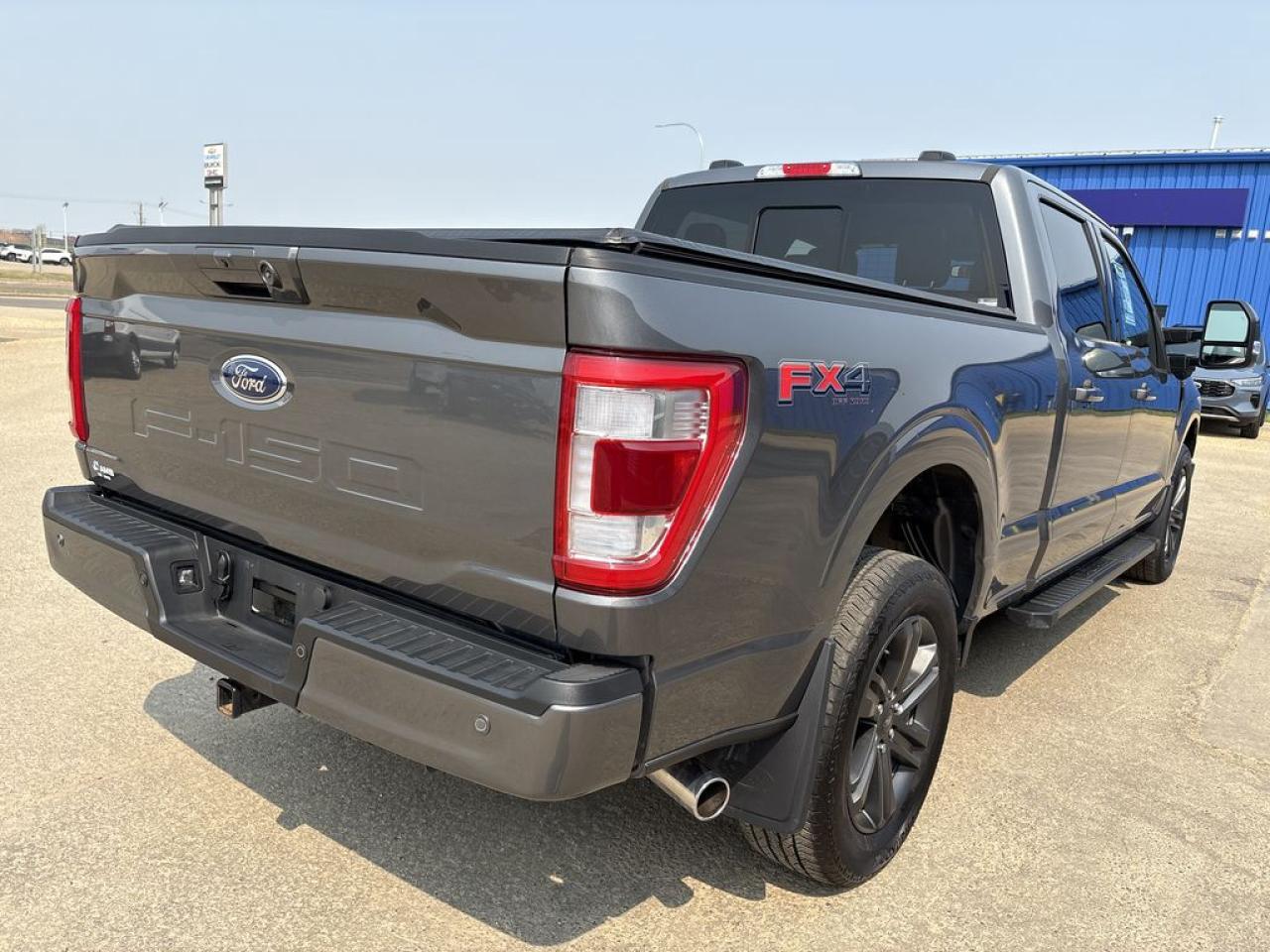 2023 Ford F-150 Lariat Photo5
