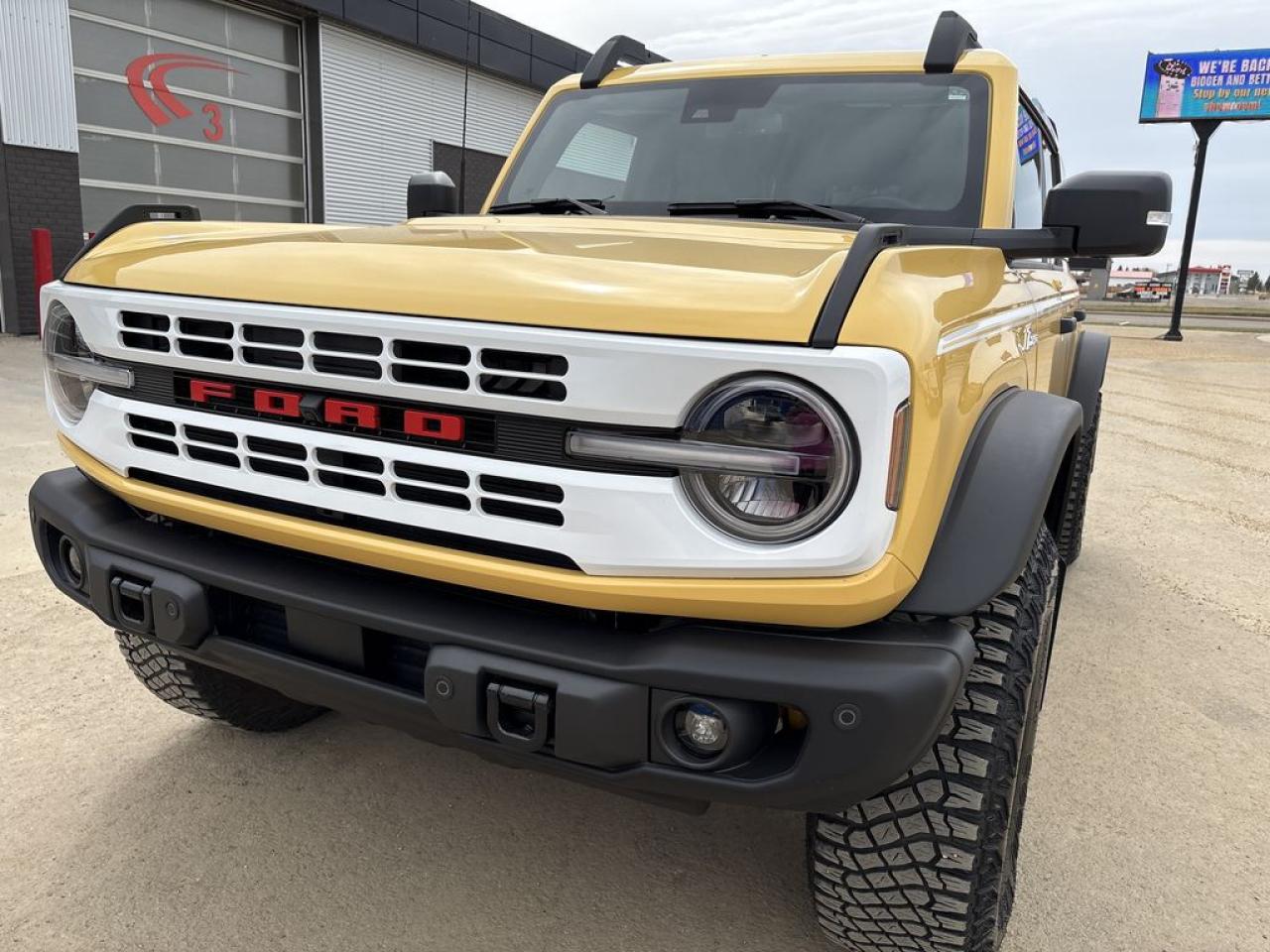 2023 Ford Bronco Heritage Limited Edition Photo5