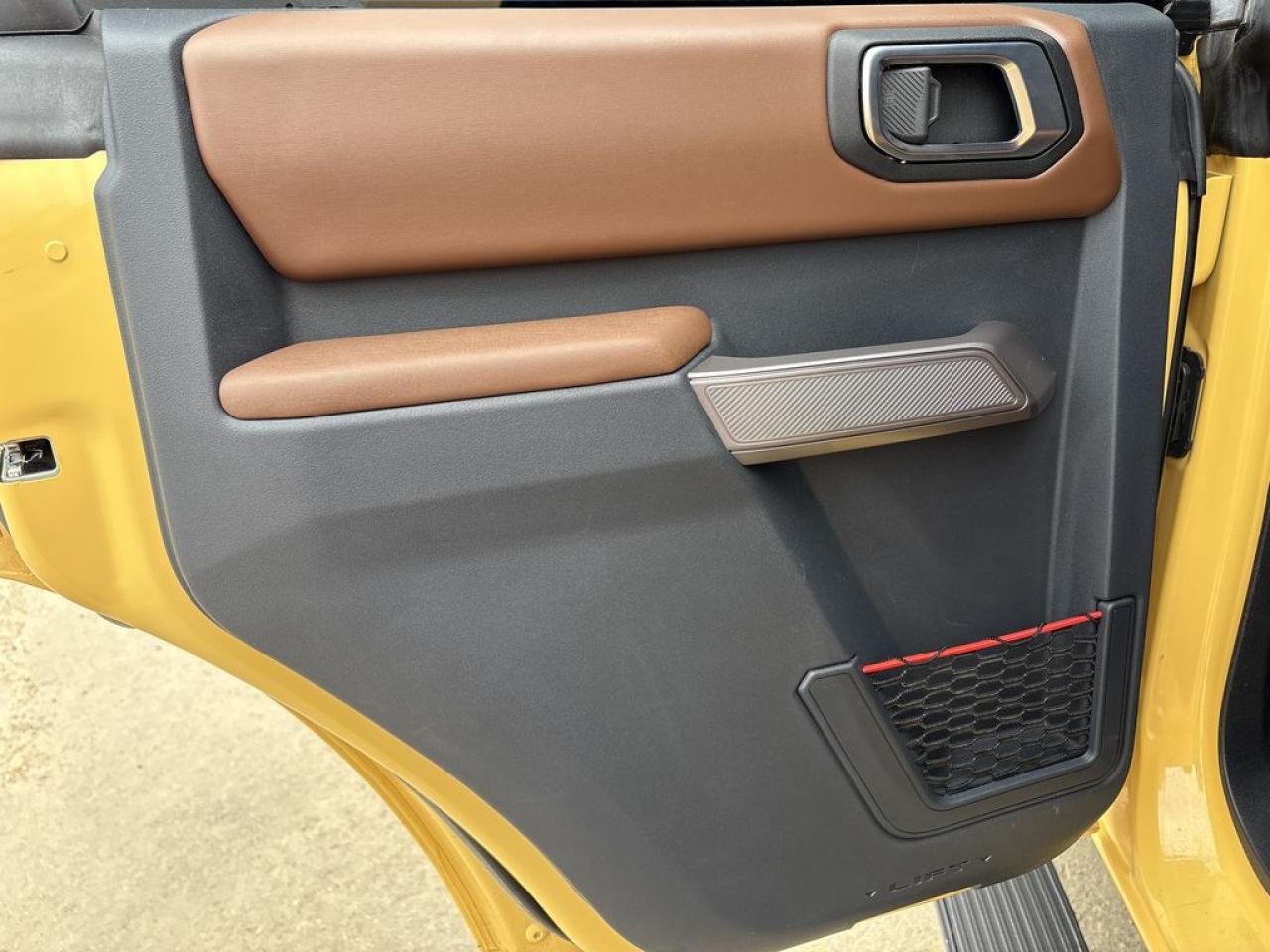 2023 Ford Bronco Heritage Limited Edition Photo5