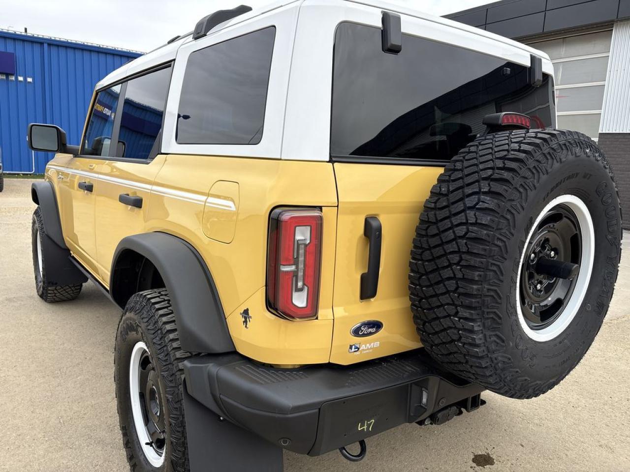 2023 Ford Bronco Heritage Limited Edition Photo5