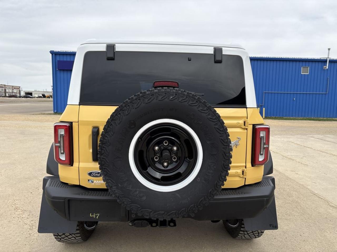 2023 Ford Bronco Heritage Limited Edition Photo5