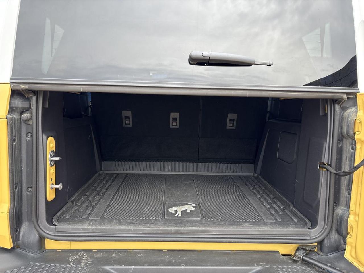 2023 Ford Bronco Heritage Limited Edition Photo5