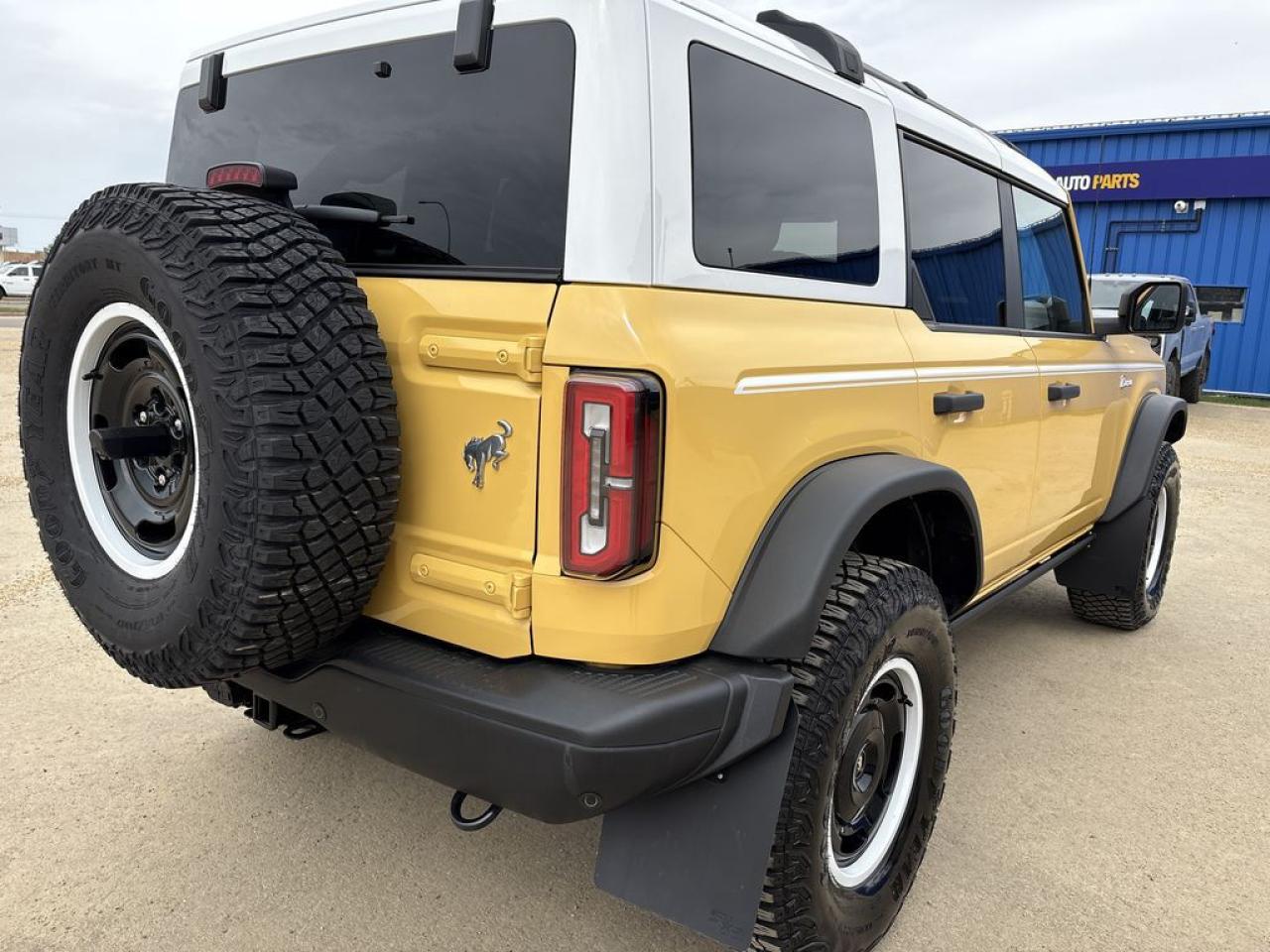2023 Ford Bronco Heritage Limited Edition Photo5