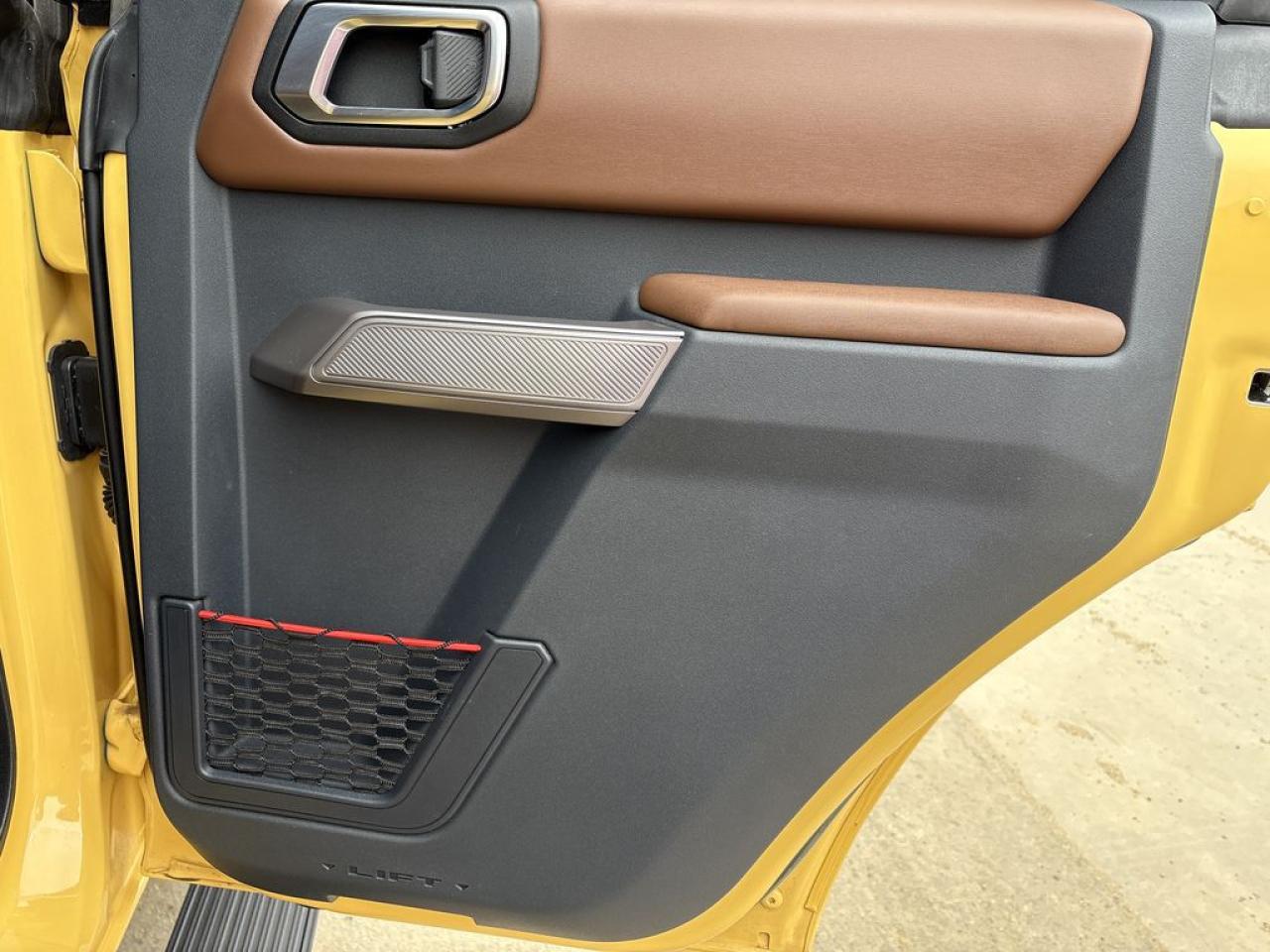 2023 Ford Bronco Heritage Limited Edition Photo5