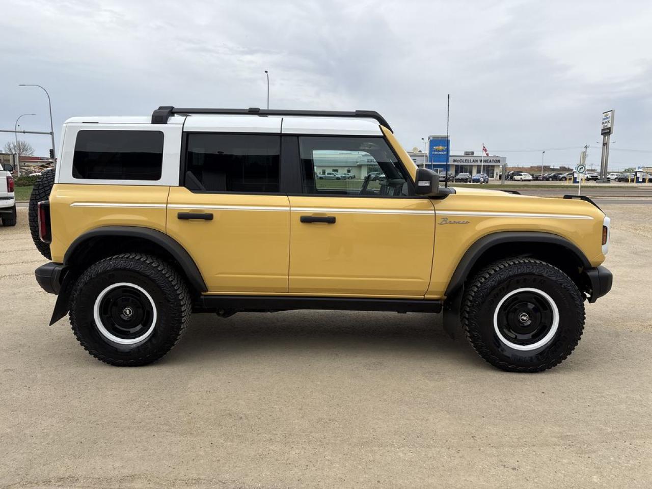 2023 Ford Bronco Heritage Limited Edition Photo5