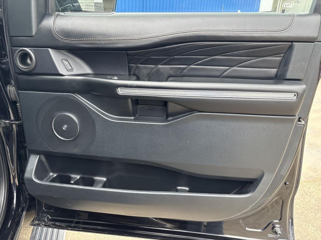2021 Ford Expedition Platinum Max Photo5