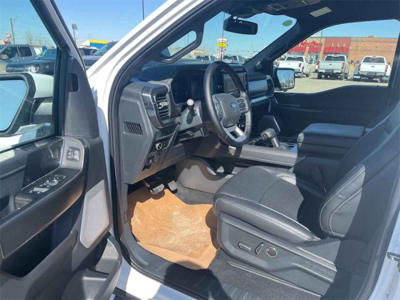 2025 Ford F-150 Lariat  - Premium Audio Photo5