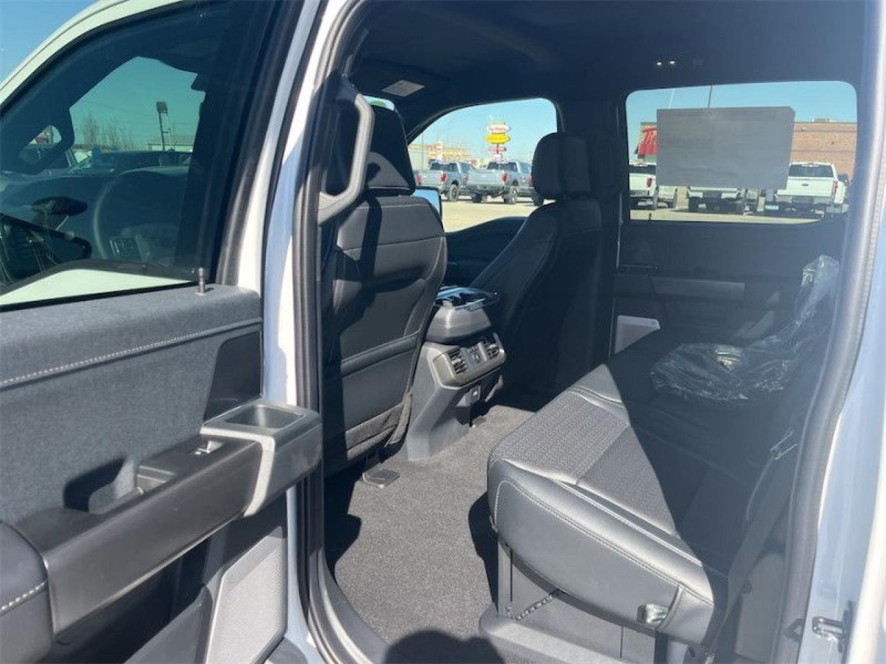 2025 Ford F-150 Lariat  - Premium Audio Photo5