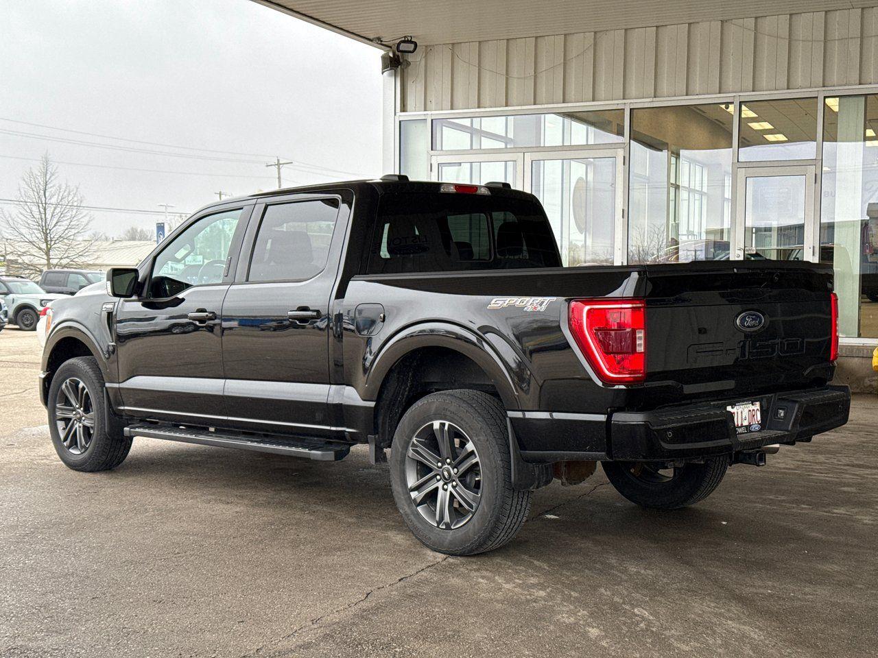2023 Ford F-150 XLT - Photo #5