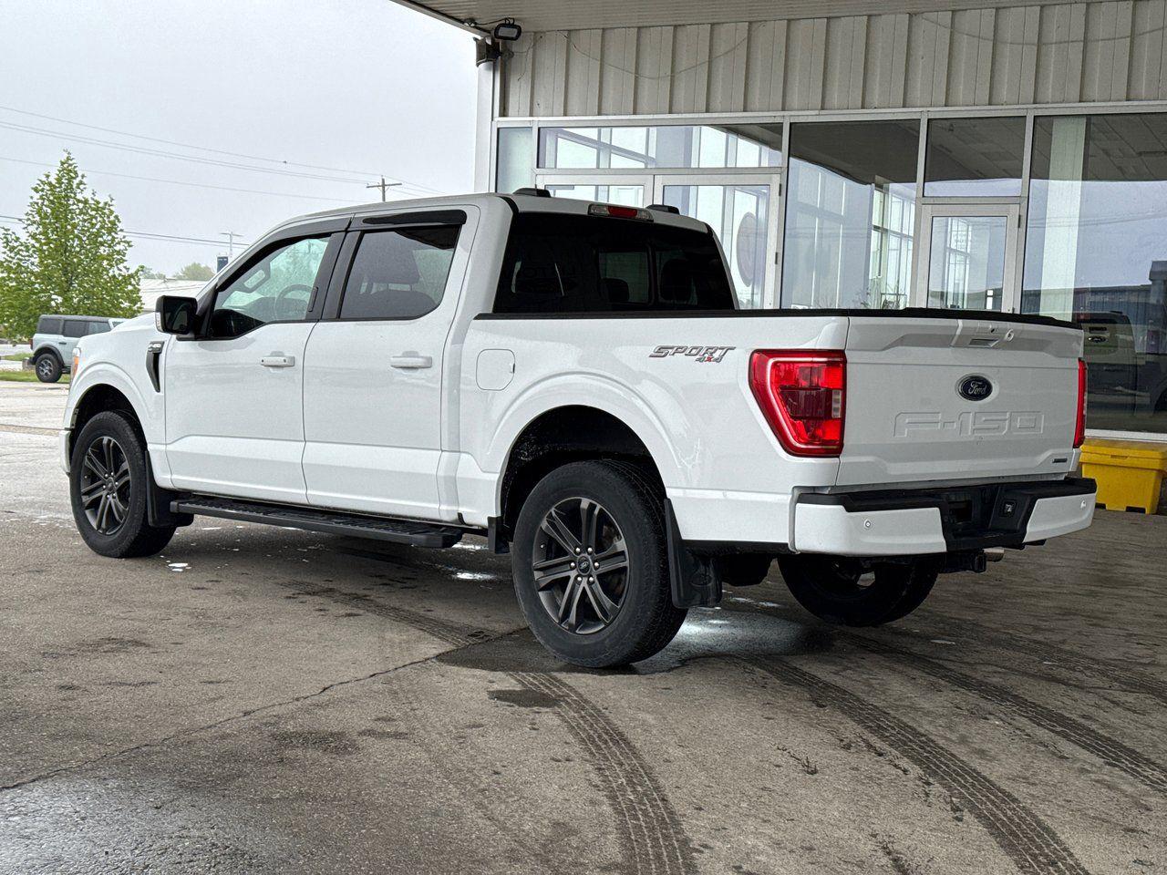 2022 Ford F-150 XLT - Photo #5