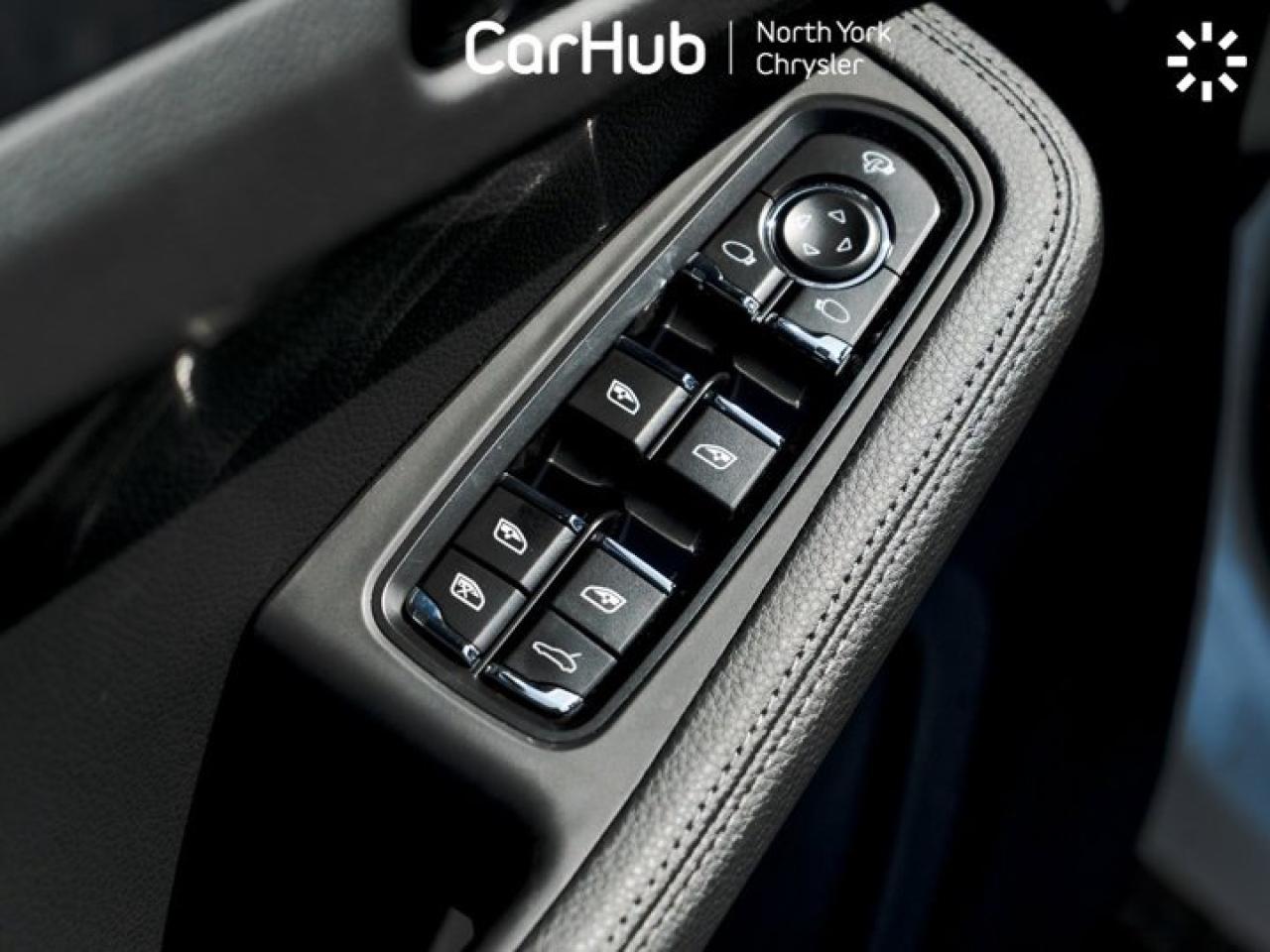 2025 Porsche Macan AWD Panoroof Heated Vented Seats Navi Backup Cam Photo