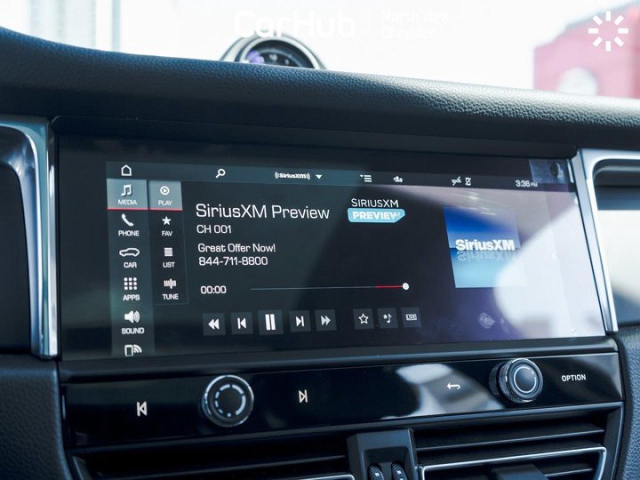 2025 Porsche Macan AWD Panoroof Heated Vented Seats Navi Backup Cam Photo