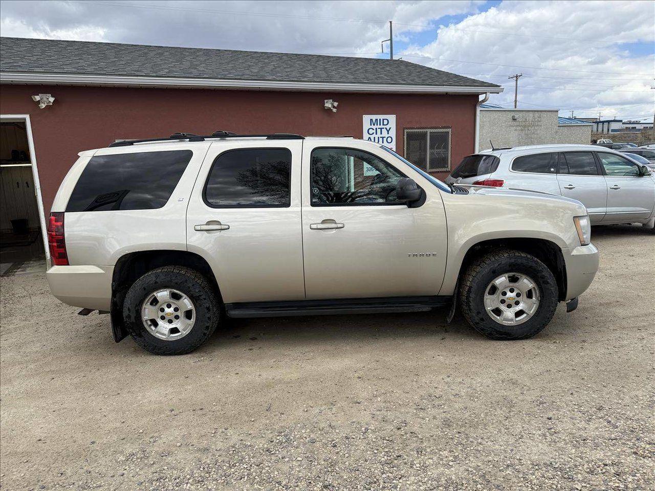 Used 2010 Chevrolet Tahoe LT 4WD for sale in Saskatoon, SK