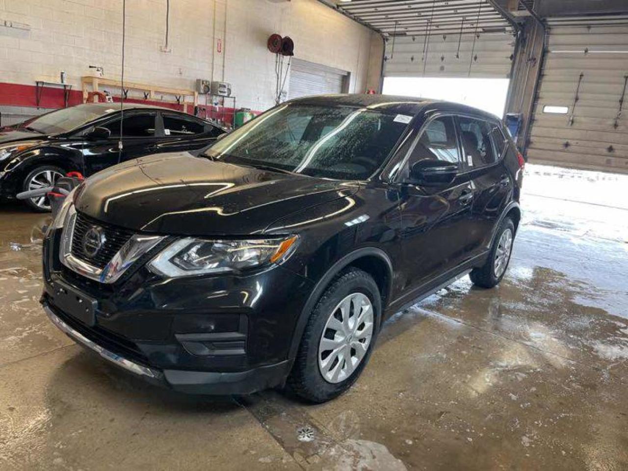 Used 2019 Nissan Rogue S | 2.5L | Heated Seats | Bluetooth | Rear Camera | Cruise Control | Keyless Entry | and More ! for sale in Guelph, ON