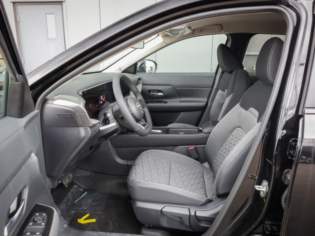 2025 Nissan Kicks SV  - Heated Seats - Low Mileage Photo