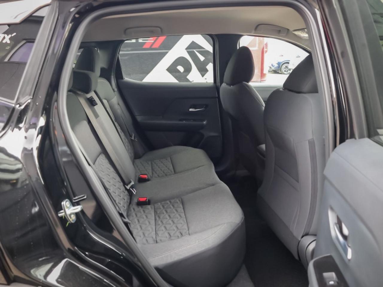 2025 Nissan Kicks SV  - Heated Seats - Low Mileage Photo