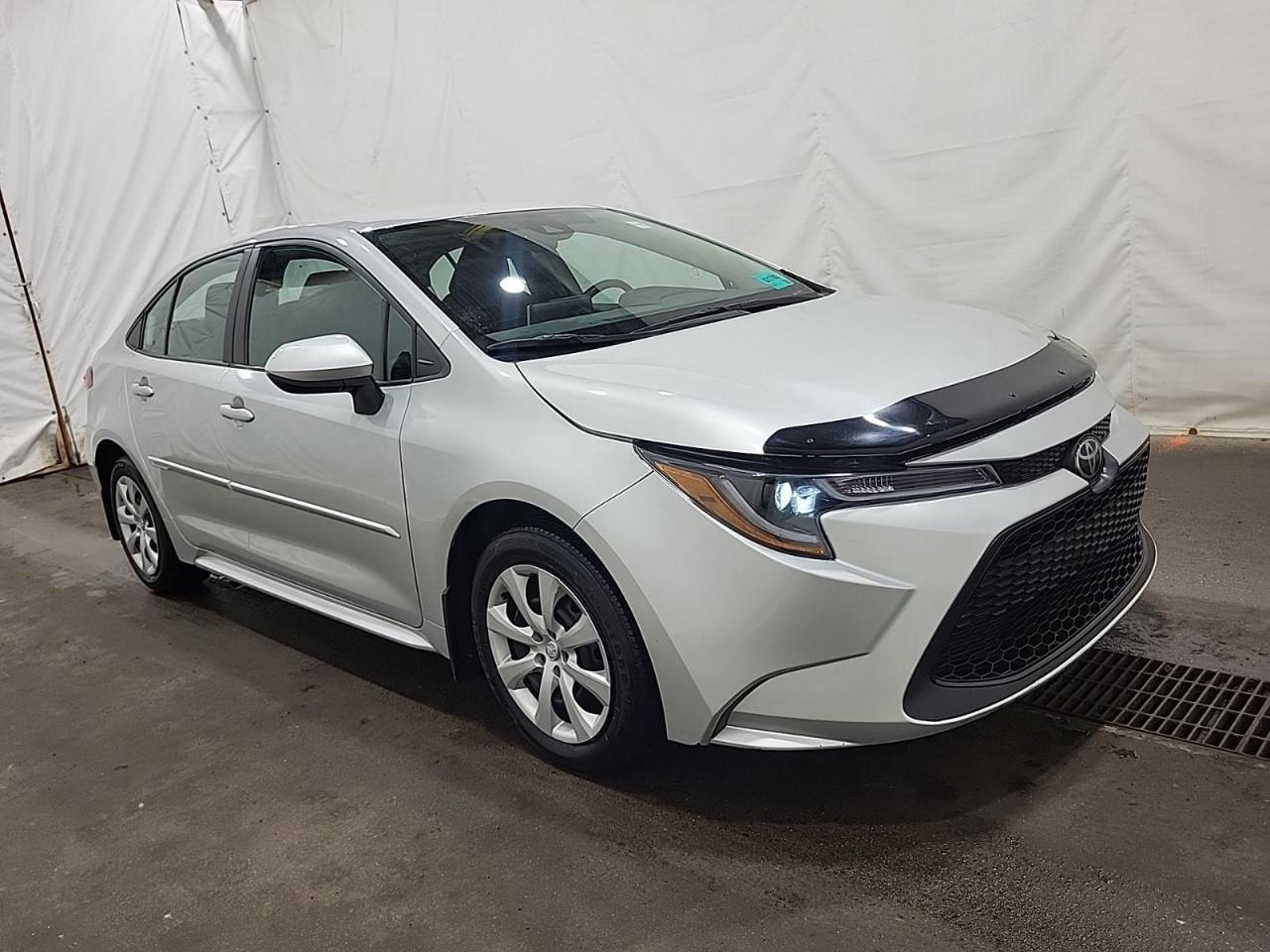 Used 2020 Toyota Corolla LE for sale in Waterloo, ON