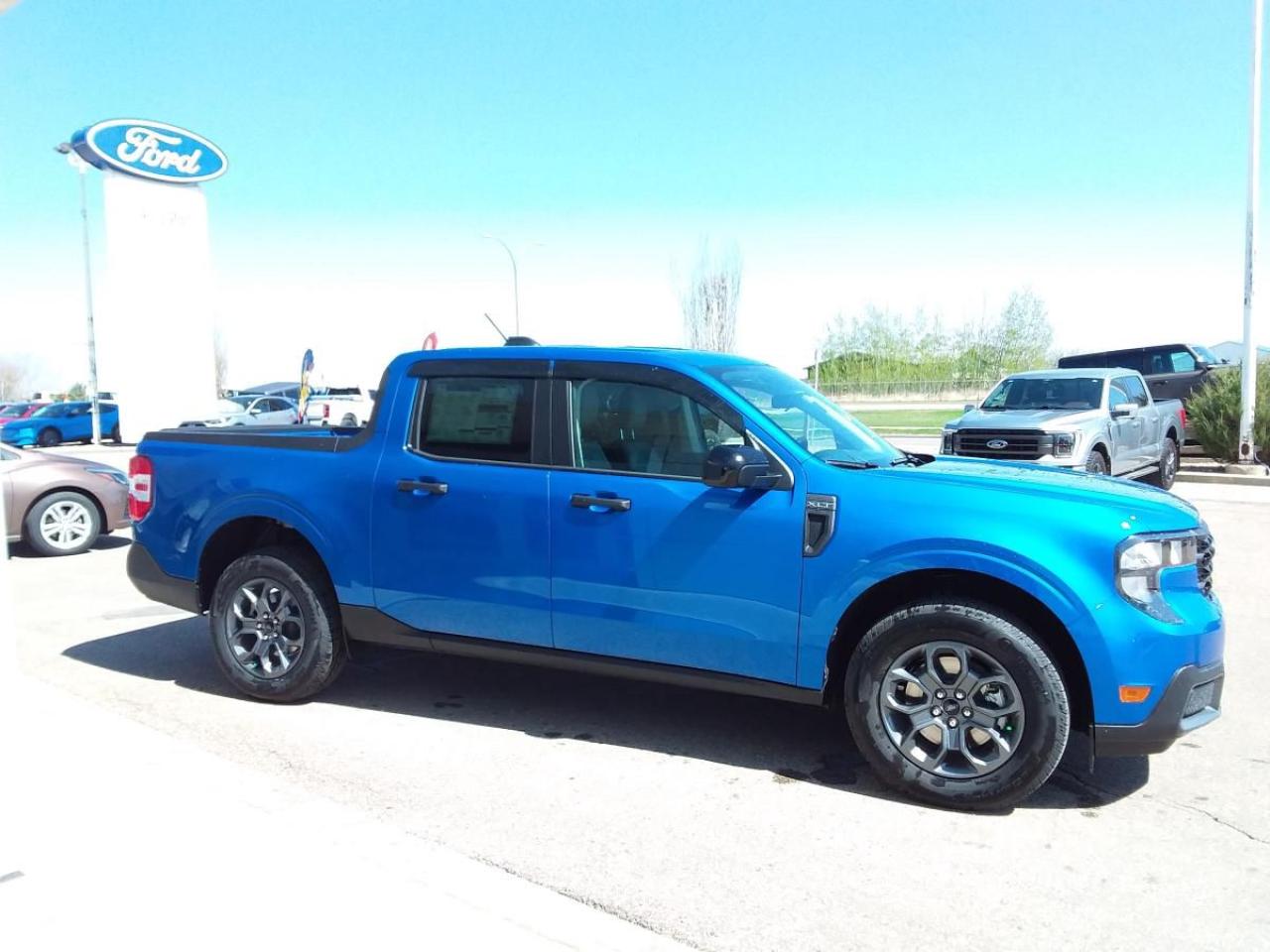 New 2025 Ford Maverick XLT for sale in Lacombe, AB