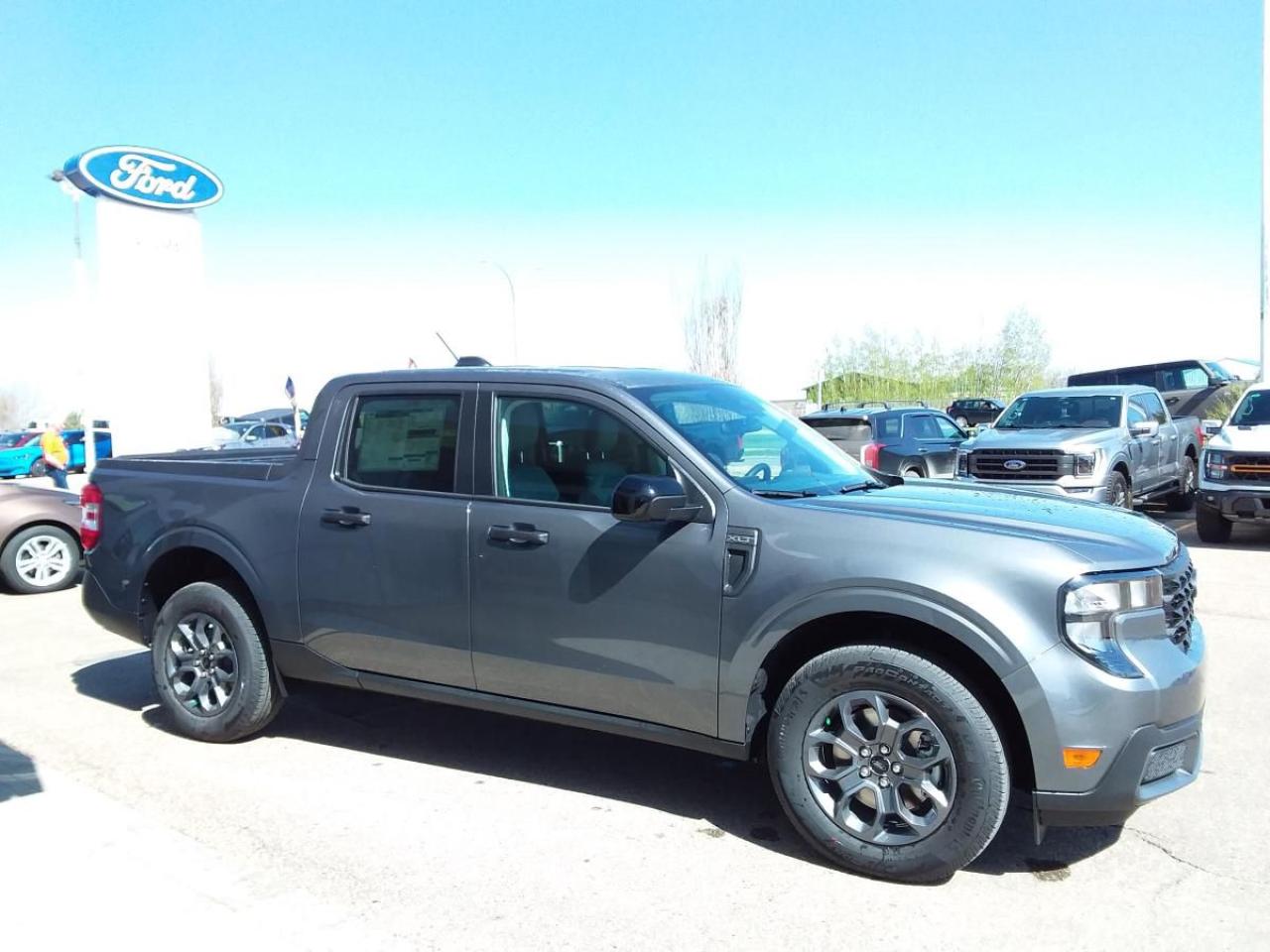 New 2025 Ford Maverick XLT for sale in Lacombe, AB
