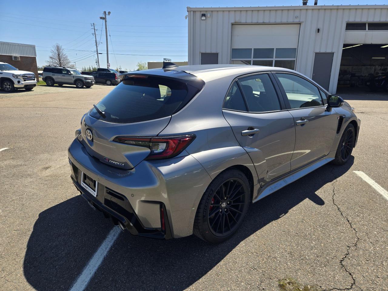 2025 Toyota GR Corolla PREMIUM MT - PREMIUM COLOUR Photo4