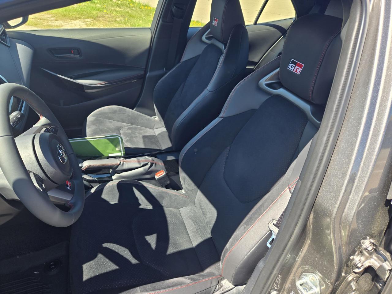 2025 Toyota GR Corolla PREMIUM MT - PREMIUM COLOUR Photo