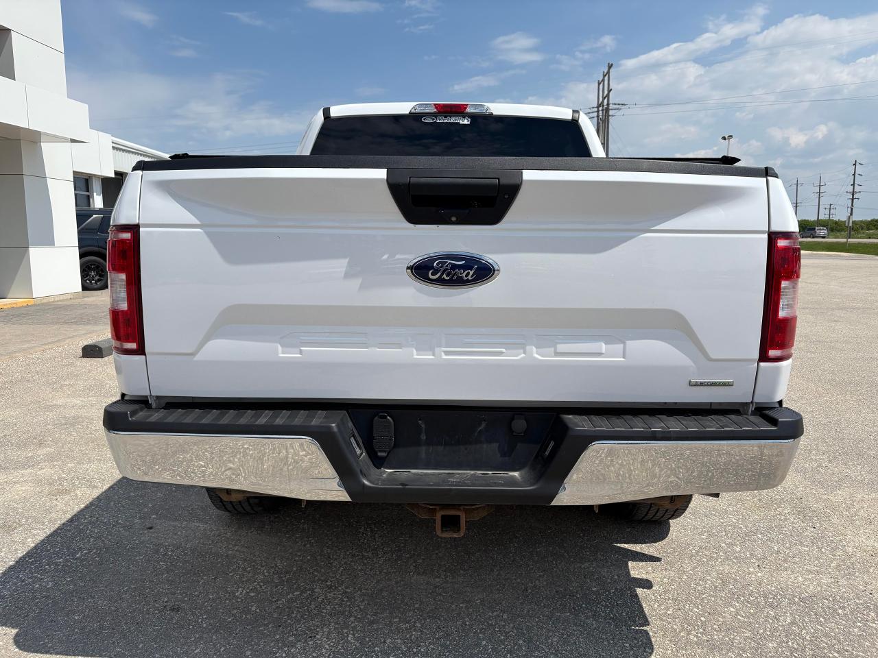 2020 Ford F-150 XLT CREW CAB 145" Photo5