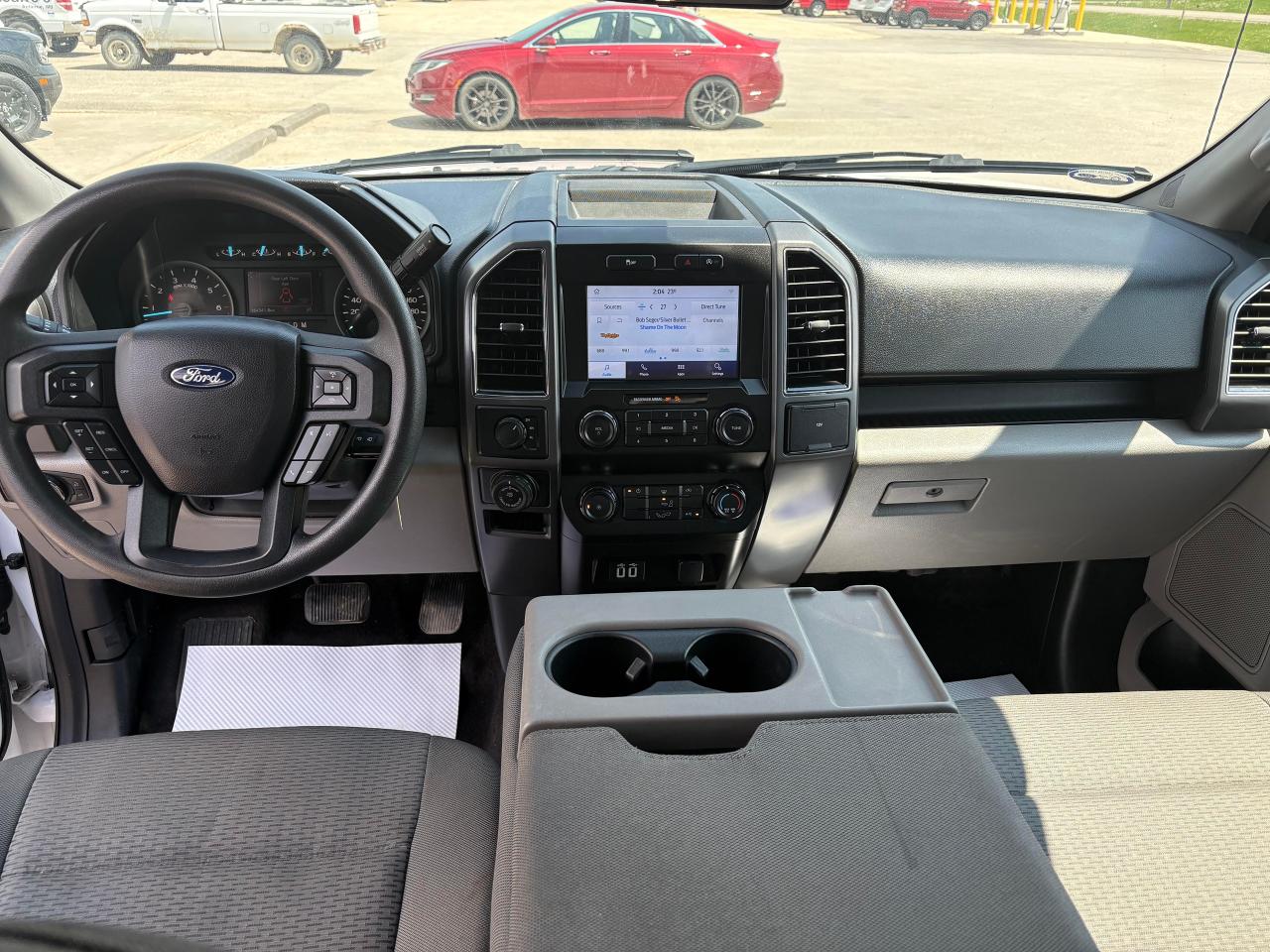 2020 Ford F-150 XLT CREW CAB 145" Photo5