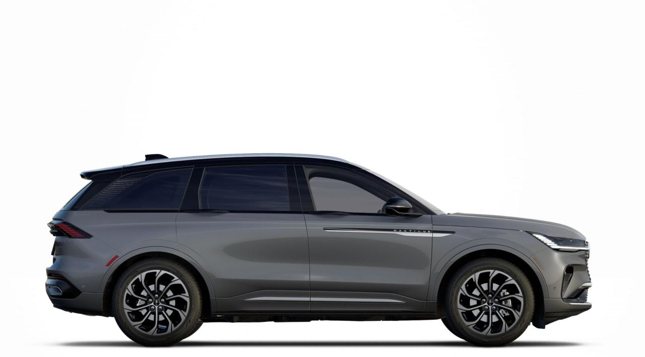 2024 Lincoln Nautilus NAUTILUS RESERVE AWD Photo5