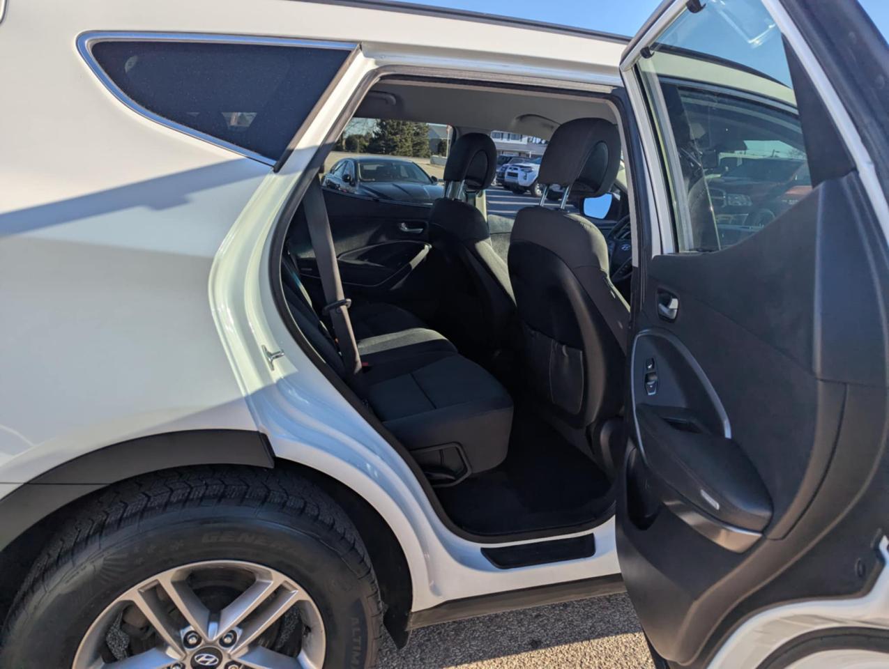 2017 Hyundai Santa Fe Sport FWD 4dr 2.4L - Photo #20