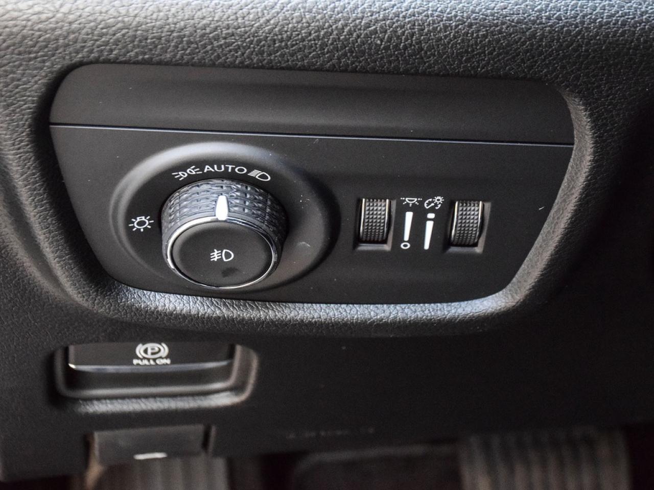 2025 Jeep Grand Cherokee Limited [LIMITED|HEATEDSTEERING|POWERLIFTHEATEDSECONDROW] Photo