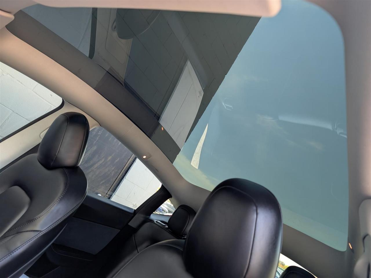 2023 Tesla Model Y LONG RANGE AWD - DUAL MOTOR